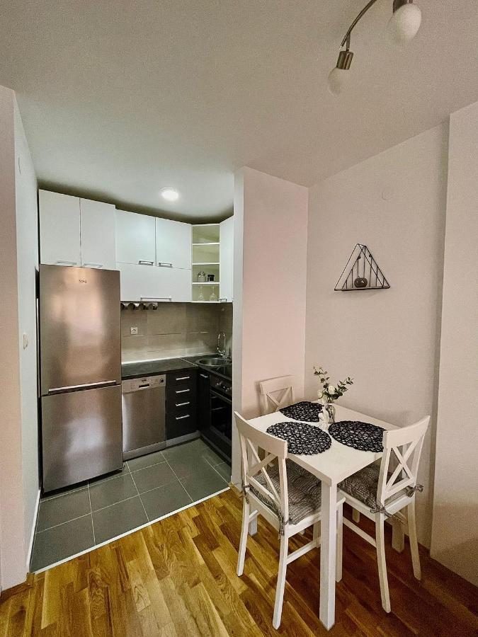 Apartamento Yellow Ns Novi Sad Exterior foto